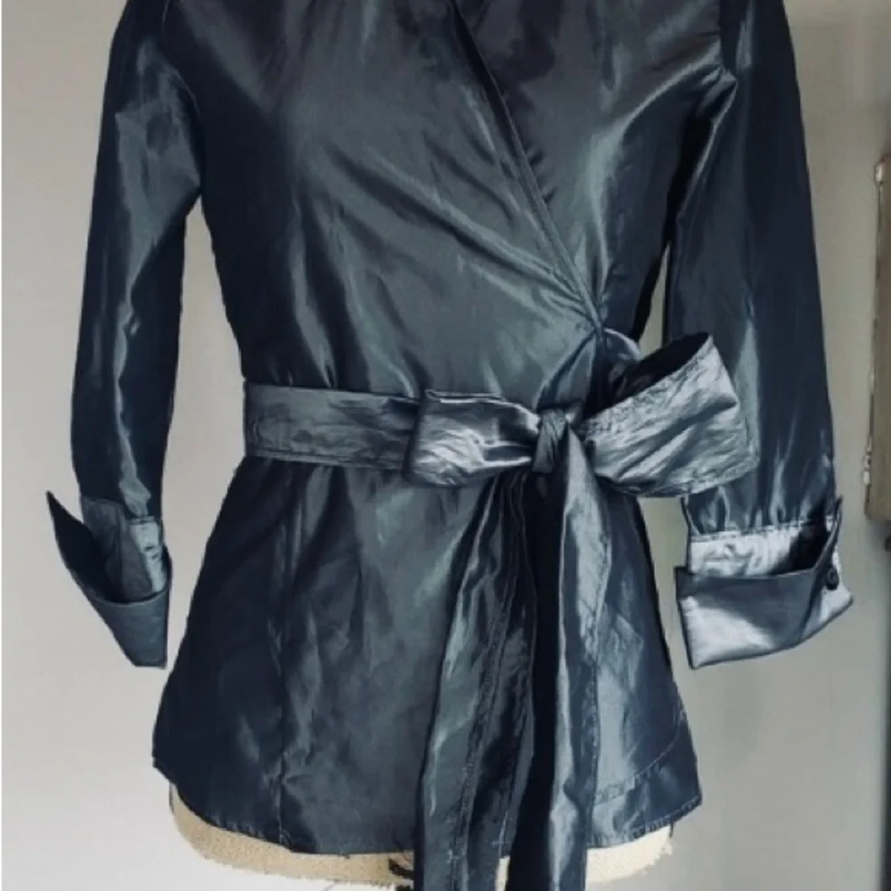 Zara Basic Satin Look Collared Wrap Blouse Black 3/4 Sleeves Bow Tie Waist - Picture 3 of 10